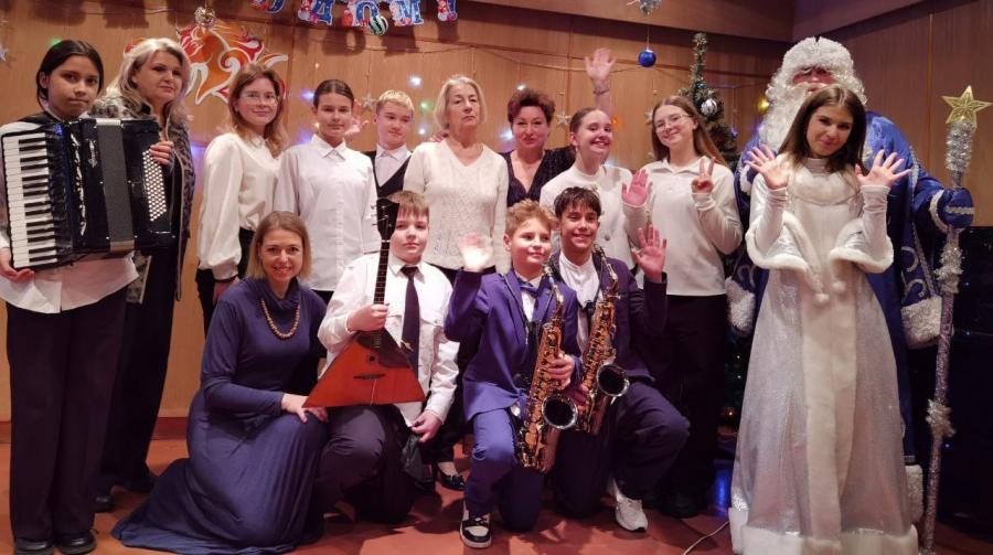 Предновогодний концерт на АО ,,МСЗ,,